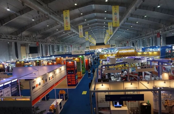 2015年東臺富康吊車參加了印度Excon工程機械展會